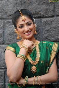 Haripriya Bridal Wear Saree