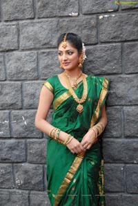 Haripriya Bridal Wear Saree