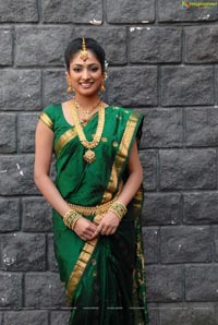 Haripriya Bridal Wear Saree