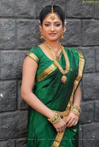 Haripriya Bridal Wear Saree