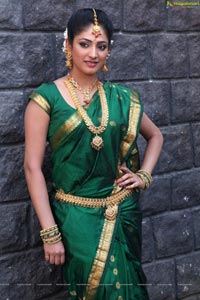 Haripriya Bridal Wear Saree