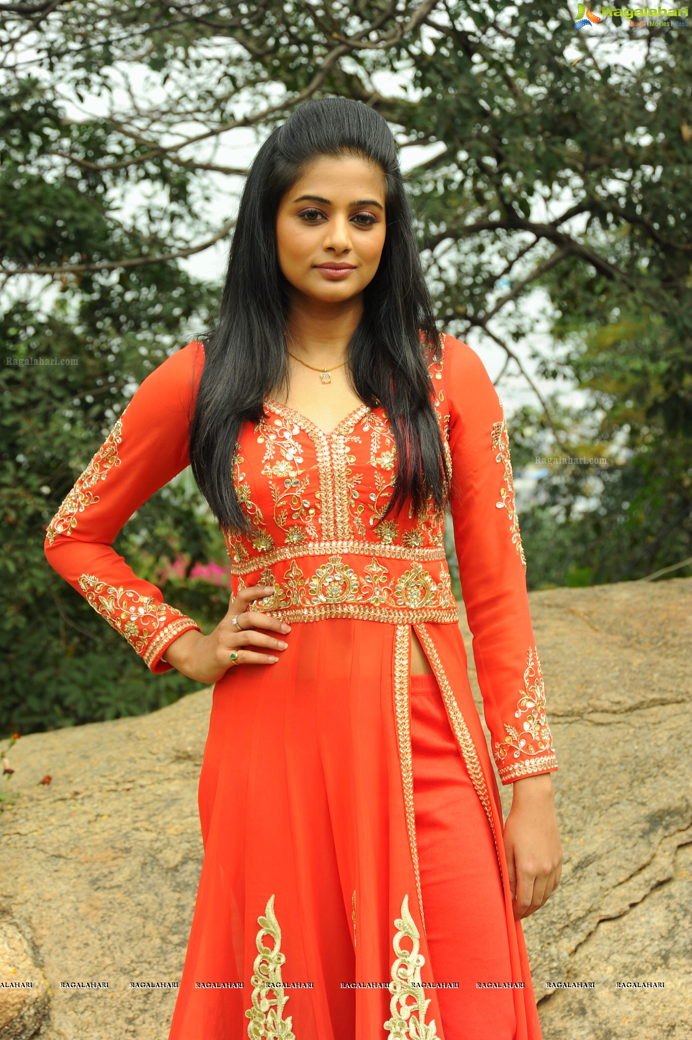 Priyamani at Anguleeka Muhurat, Gallery, Images