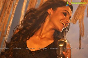 Beautiful Andrea Jeremiah