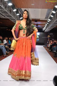 Kashmira Shah @ Blenders Pride Hyderabad 2012