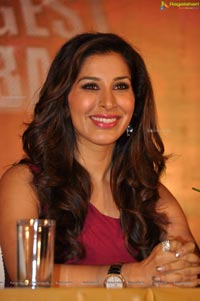 Sophie Choudry