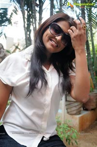Tamil Actress Varsha Ashwathi