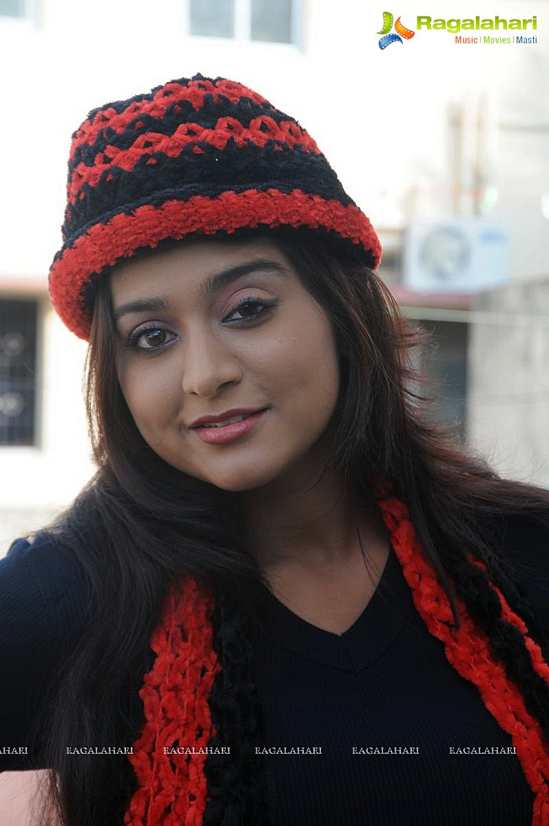 Varsha Ashwathi