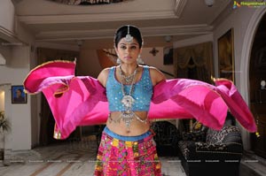 Priyamani Chandee HD Photos