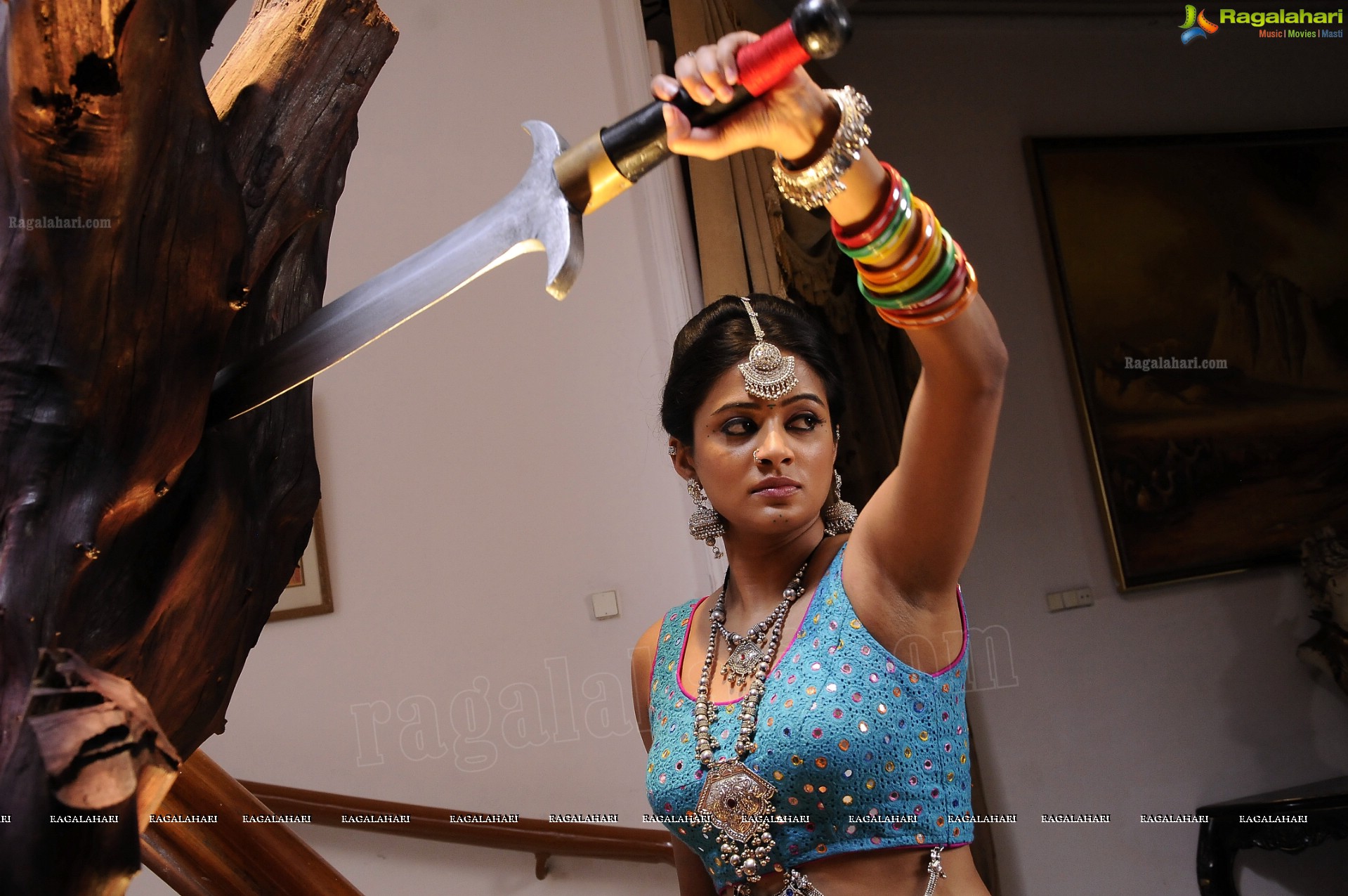 Priyamani in Chandee, Exclusive Hot Photos, HD Gallery