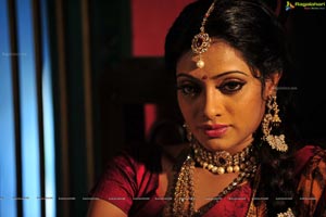 Udayabhanu as Madhumathi