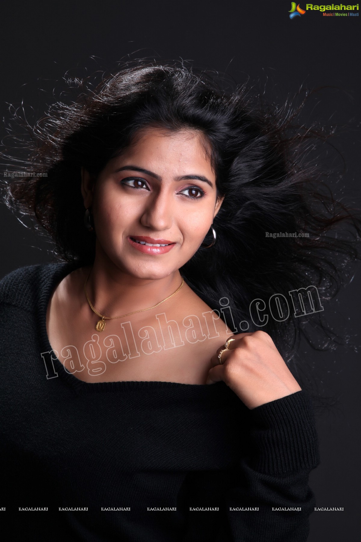 Tanusha (Exclusive)