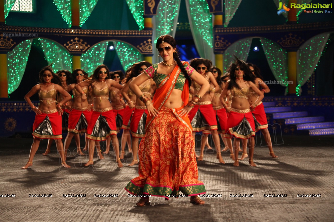 Shruti Haasan (Posters)