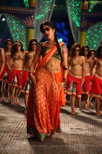 Shruthi Hassan In Half Saree