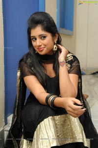 Cut Chesthe Jeevitha