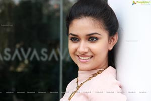 Keerthy Suresh HD Wallpapers