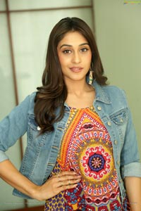 Regina Cassandra Photos