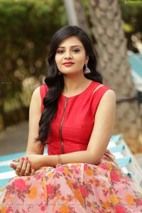 Sree Mukhi HD Wallpapers