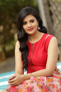 Sree Mukhi HD Wallpapers