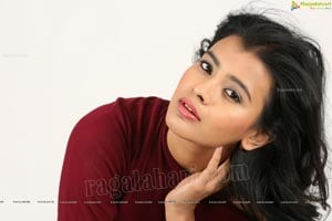 Kumari 21F Heroine Actress Hebah Patel