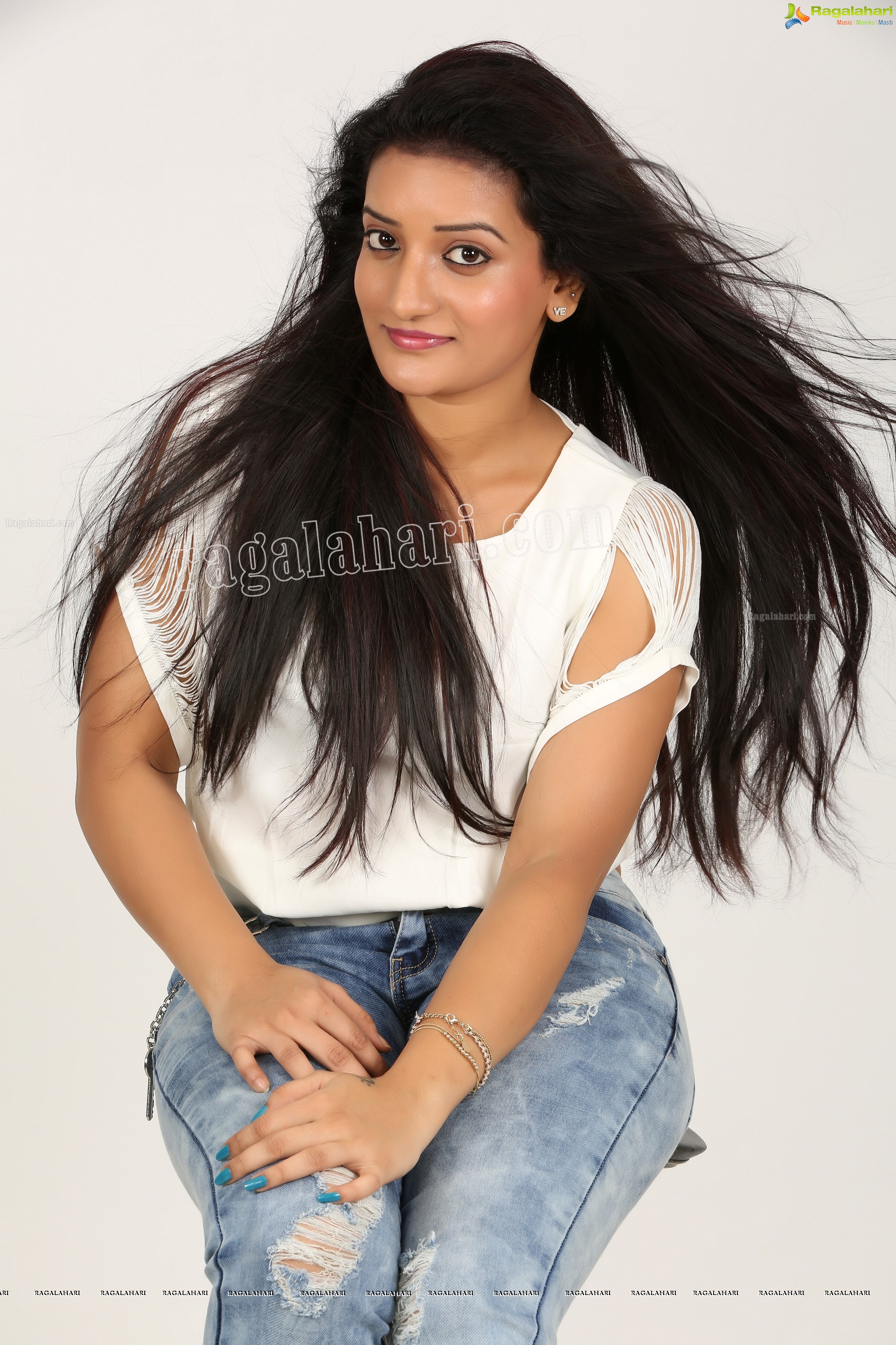 Janani (Exclusive) (High Definition)