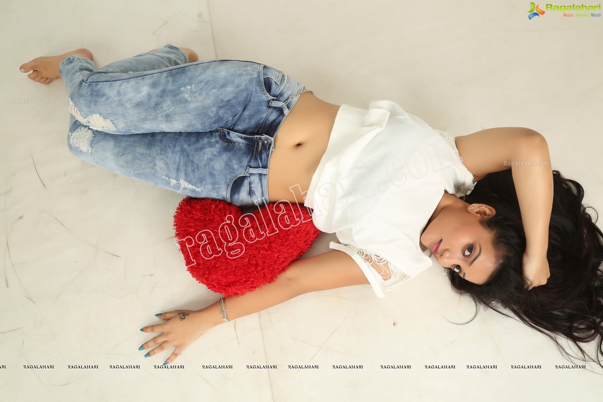 Janani (Exclusive) (High Definition)