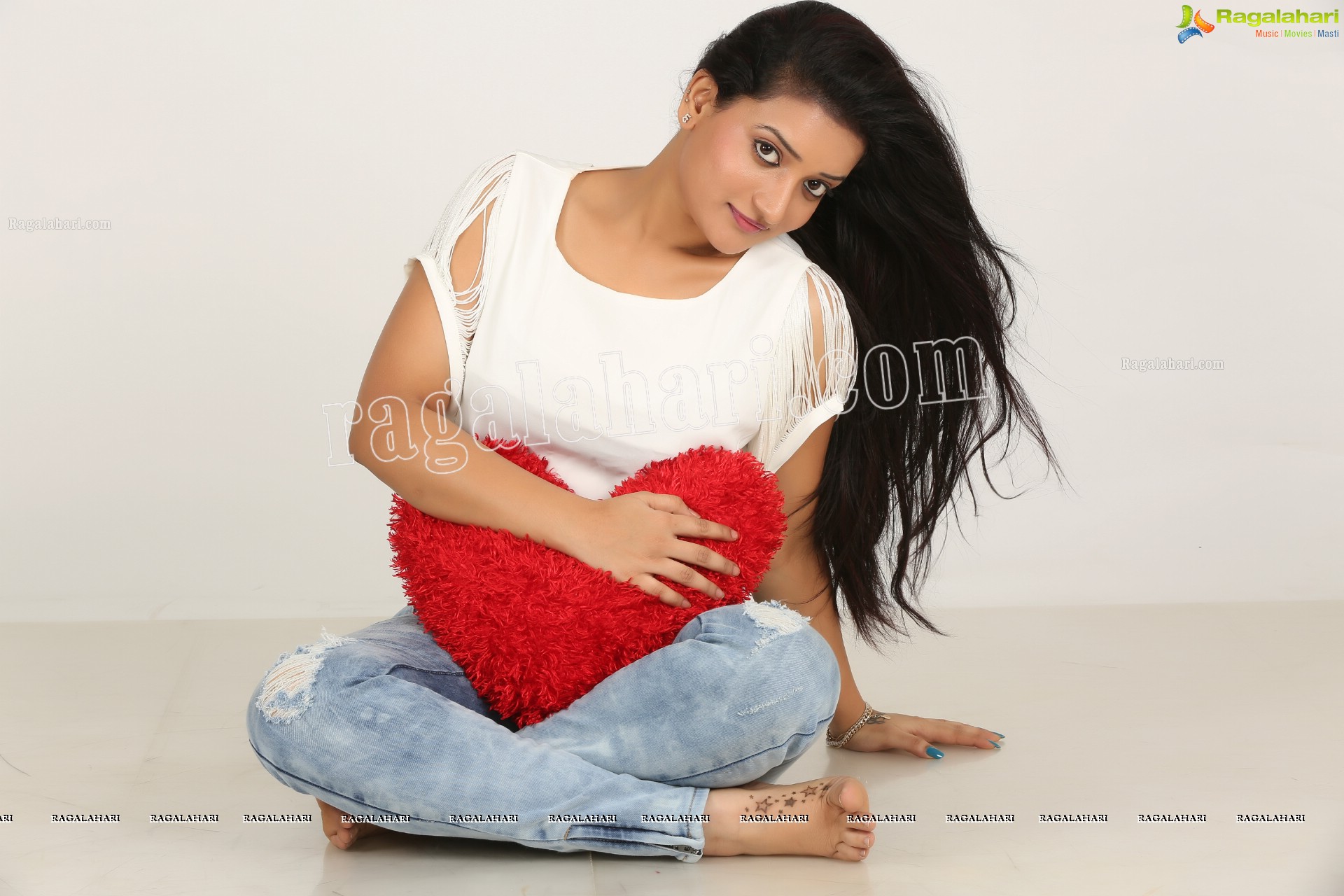 Janani (Exclusive) (High Definition)