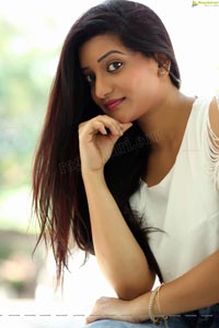 Janani Heroine Photos