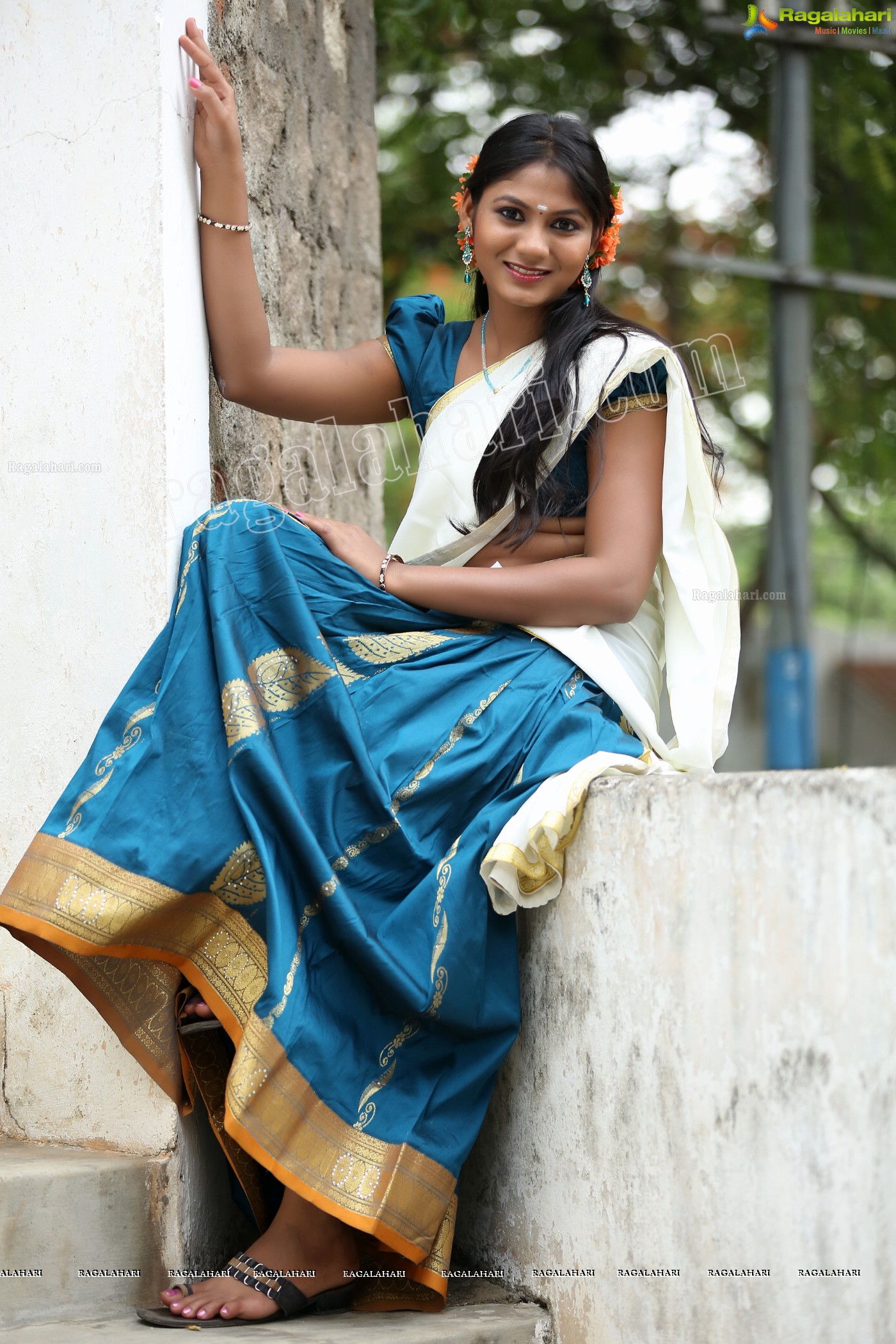 Shruti Reddy (Posters)