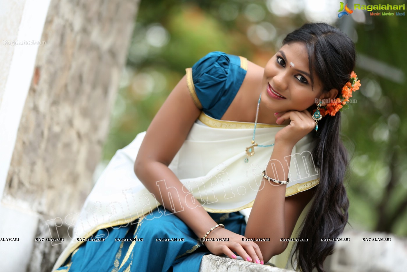 Shruti Reddy (Posters)