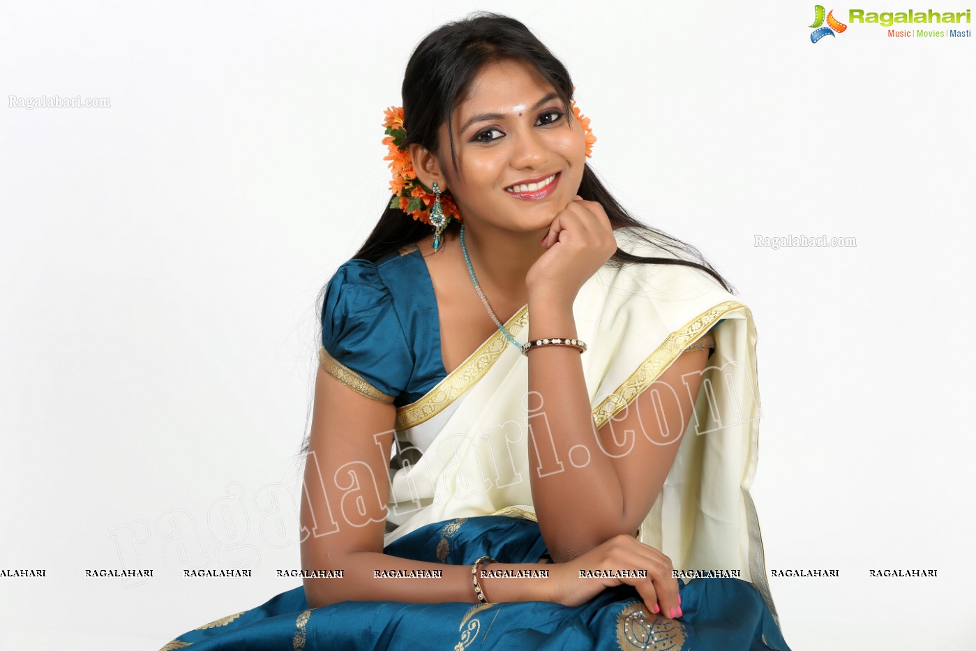 Shruti Reddy (Posters)