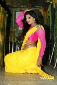 Manisha Pillai in Saree