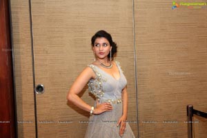 Mannara Chopra