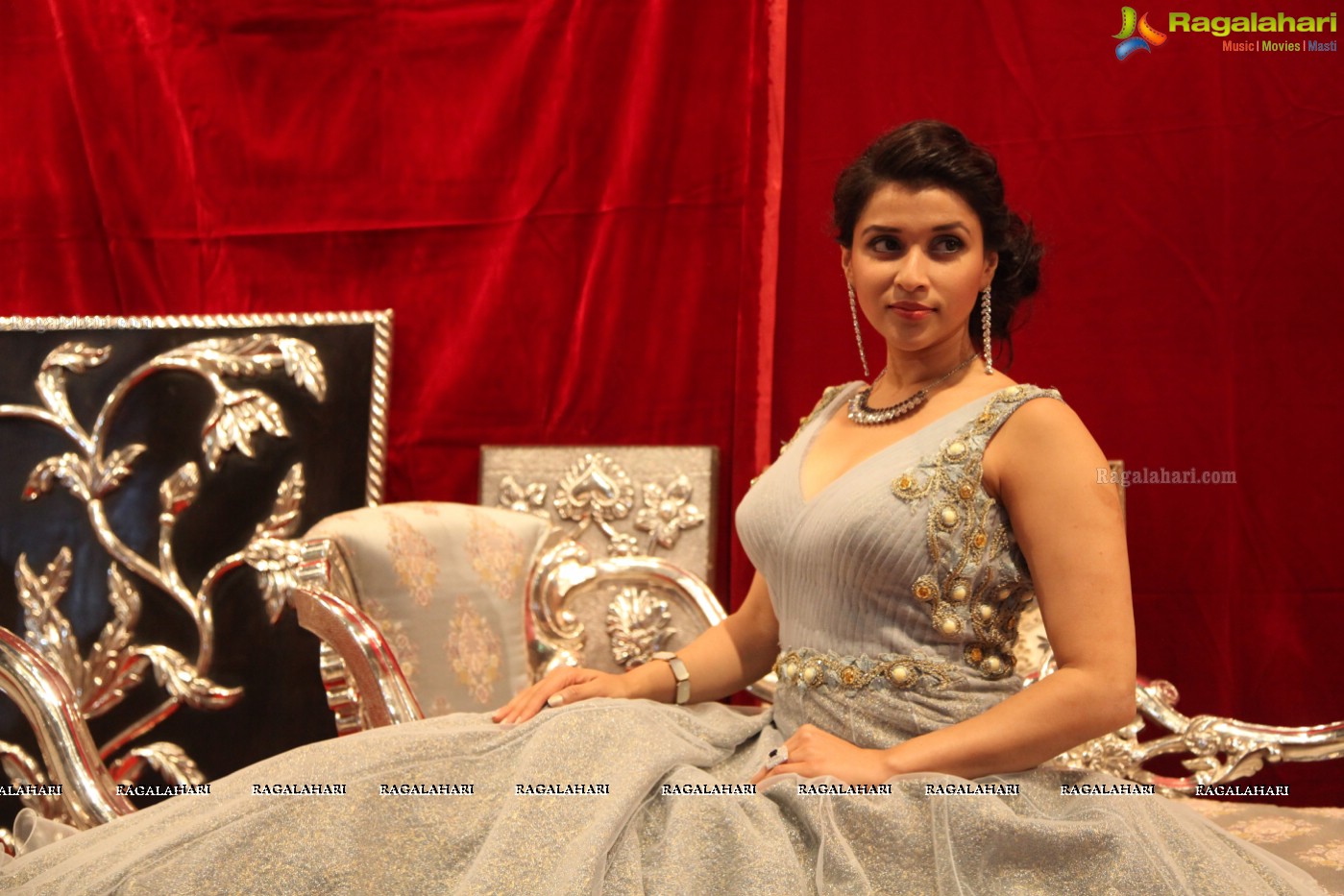 Mannara Chopra (Posters)