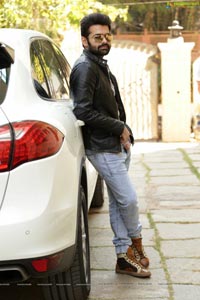 Ram Pothineni