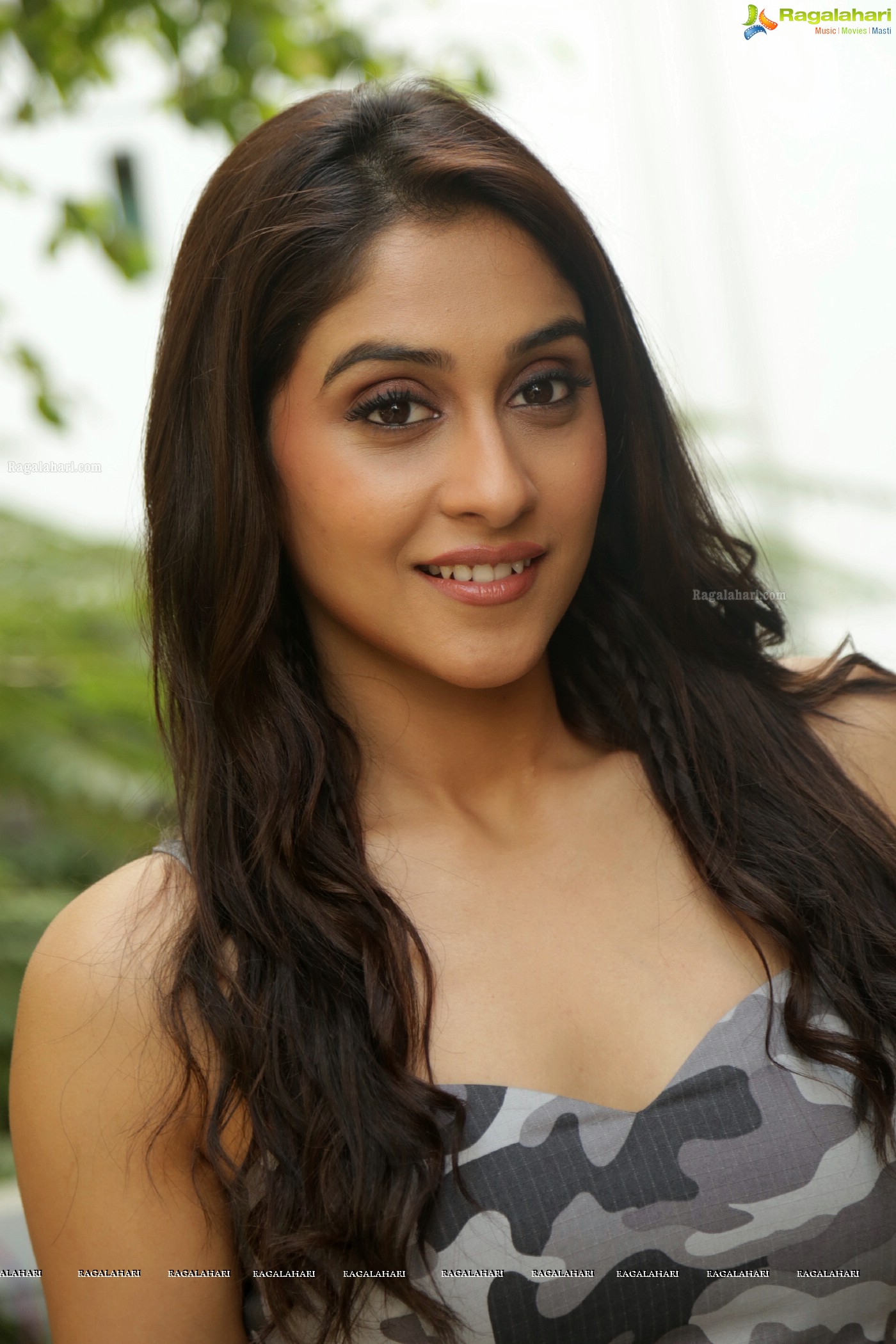 Regina Cassandra (Posters)