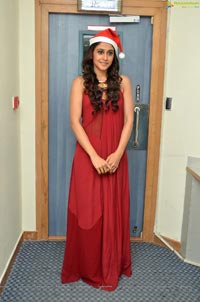 Regina Cassandra Christmas Costumes