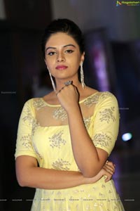 Sree Mukhi Photos