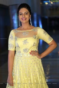 Sree Mukhi Photos