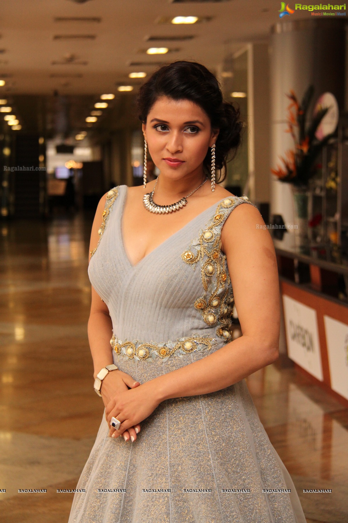 Mannara Chopra