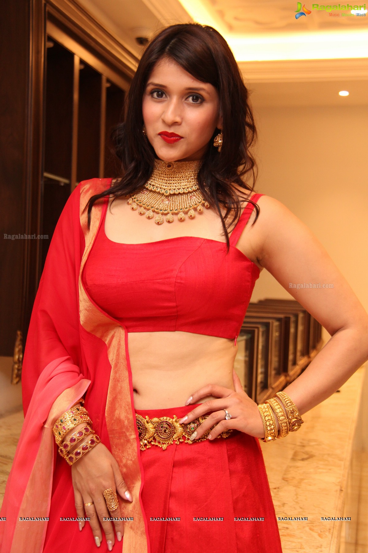 Mannara Chopra