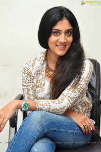 Dhanya Balakrishna Photos