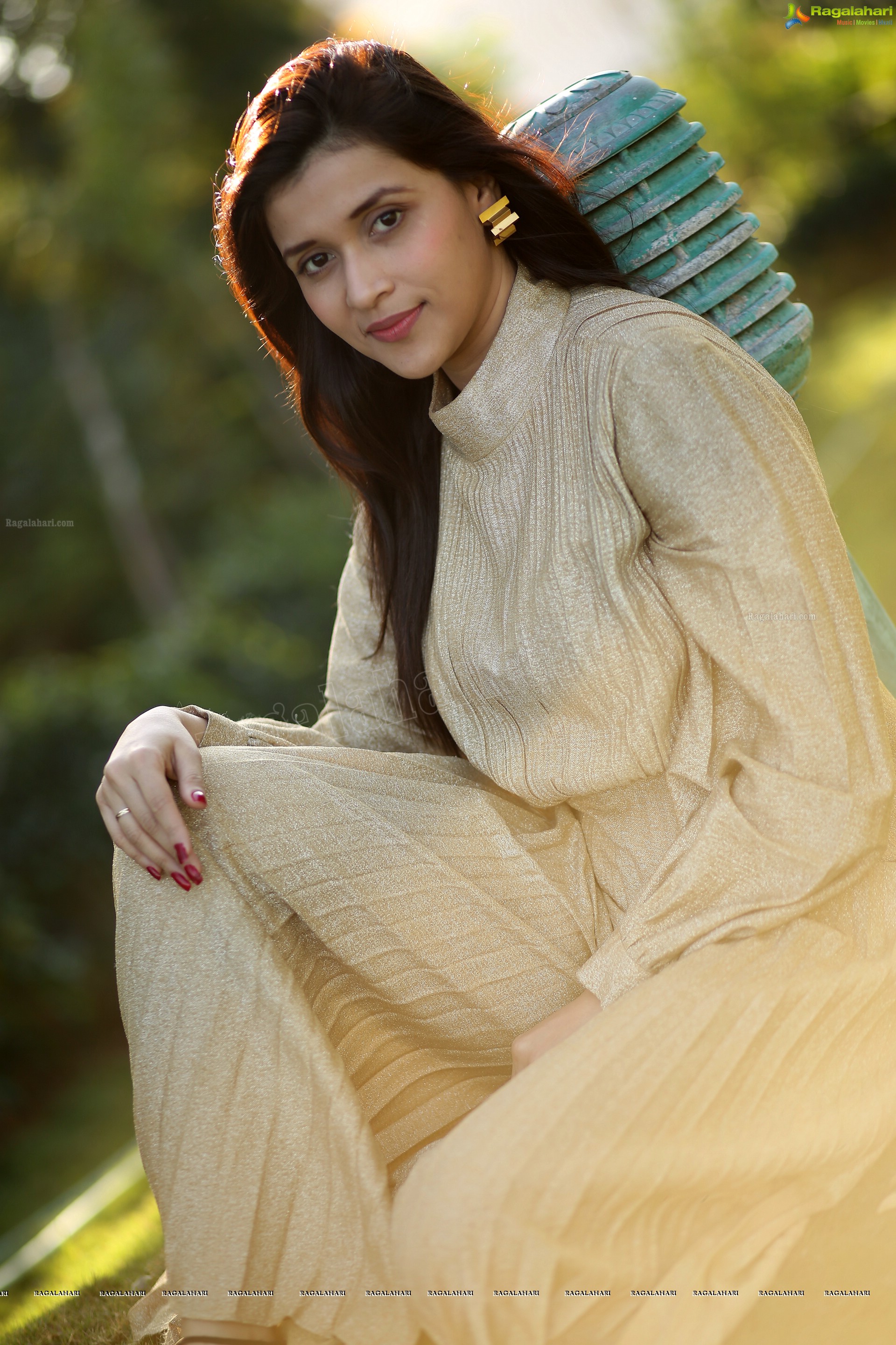 Mannara Chopra (High Definition)