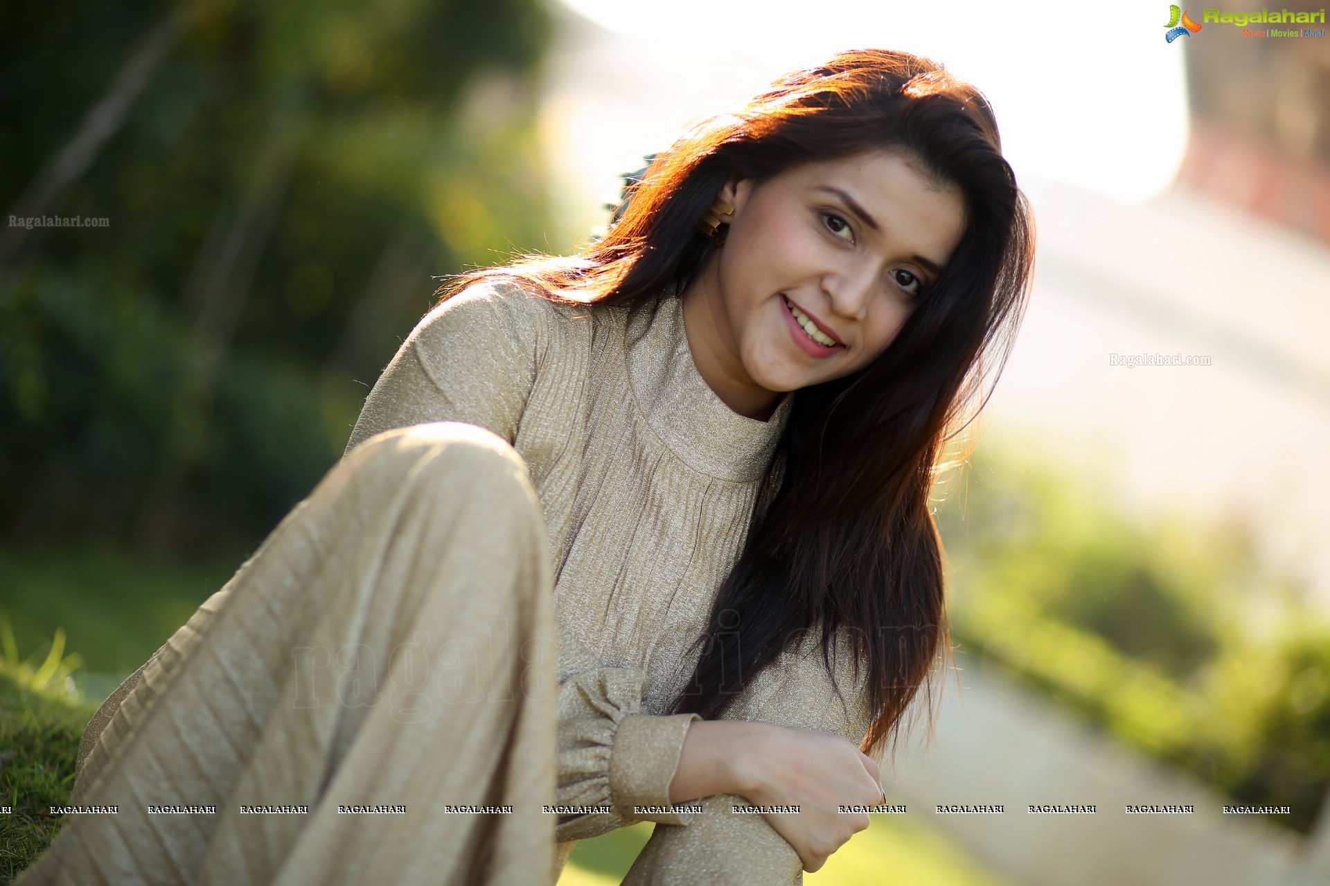 Mannara Chopra (High Definition)