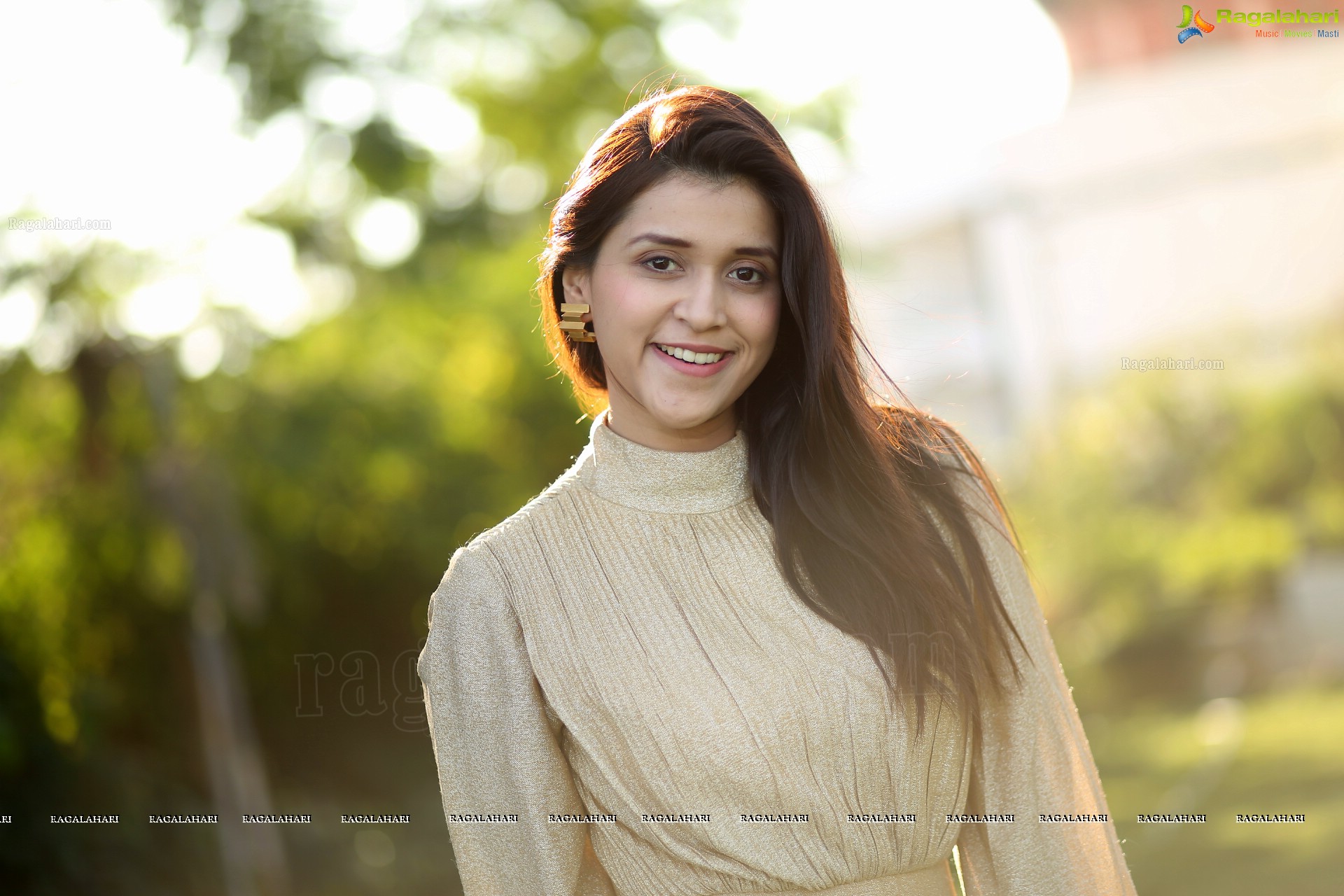 Mannara Chopra (High Definition)