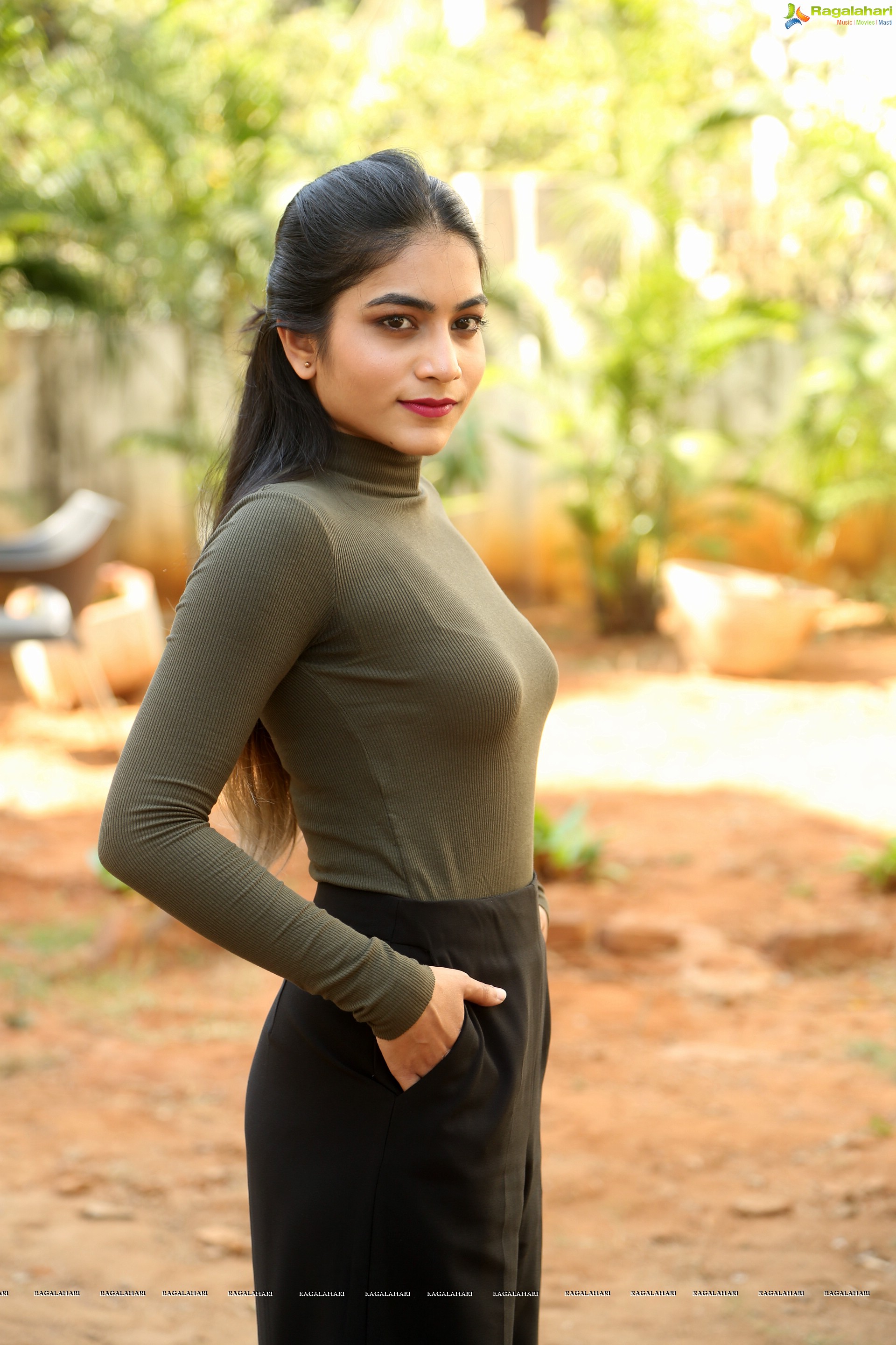 Punarnavi Bhupalam - HD Gallery