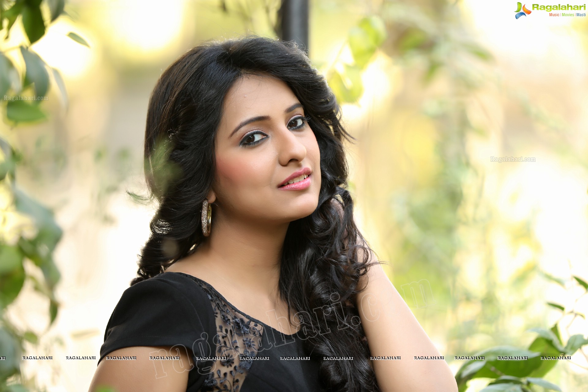 Nikita Bisht (Exclusive) (High Definition)