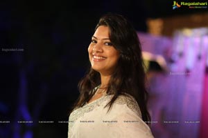 Geetha Madhuri in Saree