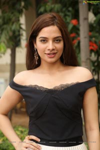 Tanya Hope