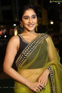 Regina Cassandra Photos