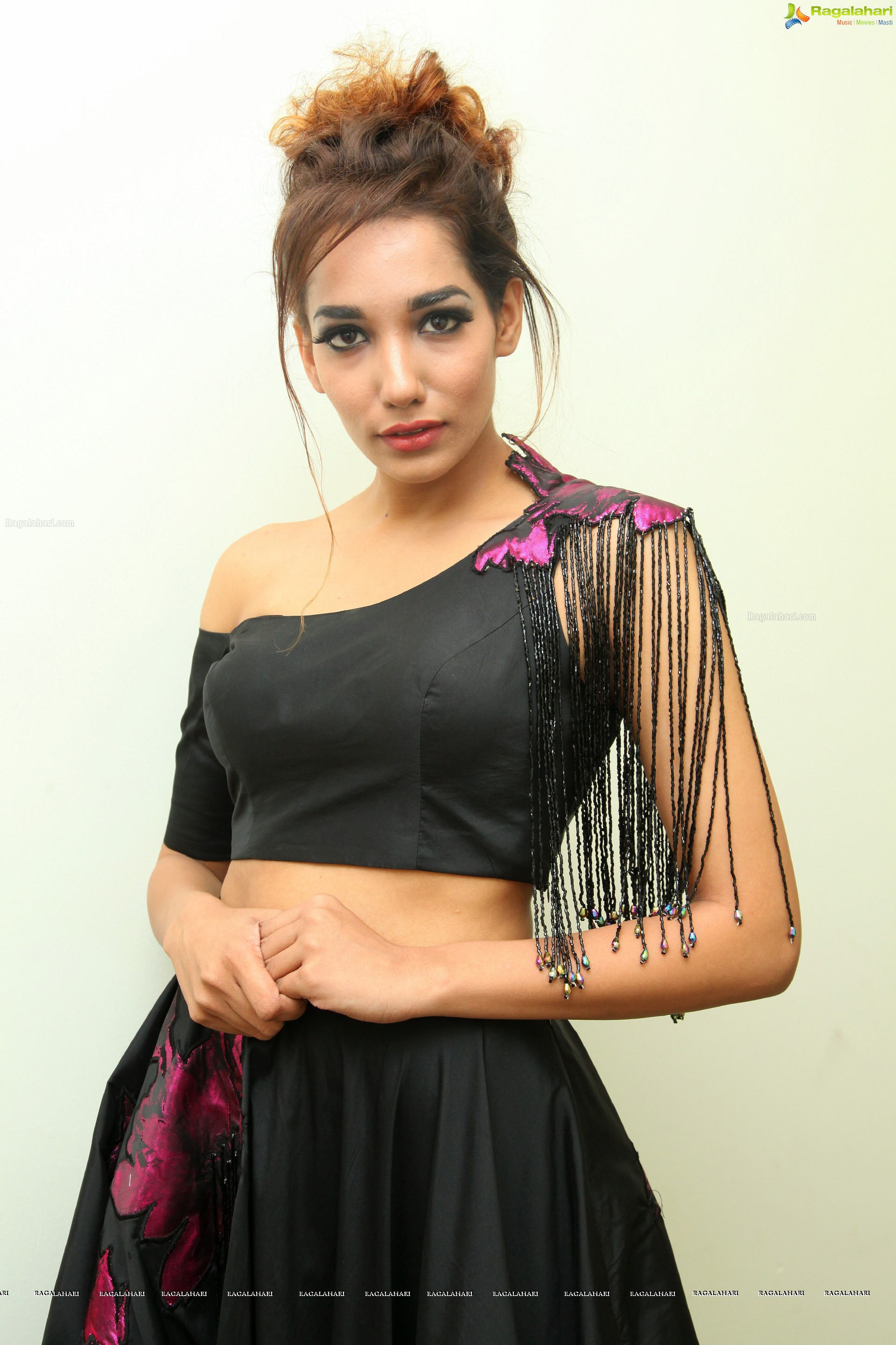 Aditi Tiwari at Asif Merchant Store Launch - HD Gallery